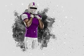 骑士新赛季表现下滑，爆冷输给马刺，主场优势助力取胜，马刺虽缺主力仍保持竞争力。